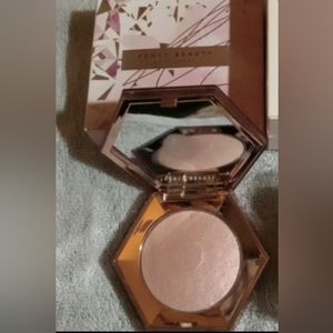 FENTY BEAUTY Diamond Bomb All-Over Diamond Veil ROSE RAVE